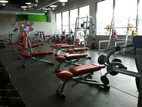 ฟิตเนสแถวๆห้างเมกะบางนา(นอกจากfitness first(แพงจัง)) .